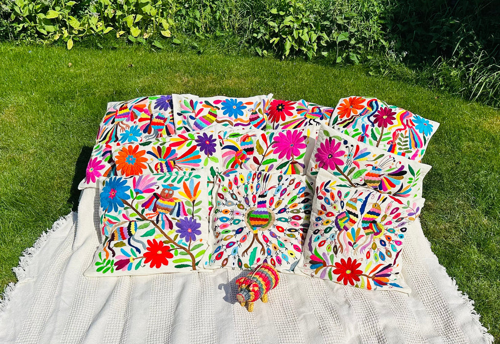 Exquisite handbestickte Otomi-Kissenbezüge – mehrfarbig (45 x 45 cm)