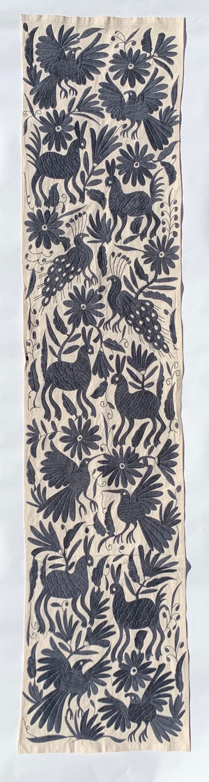 Exquisite handbestickte Otomi-Tischläufer (195 x 45 cm)