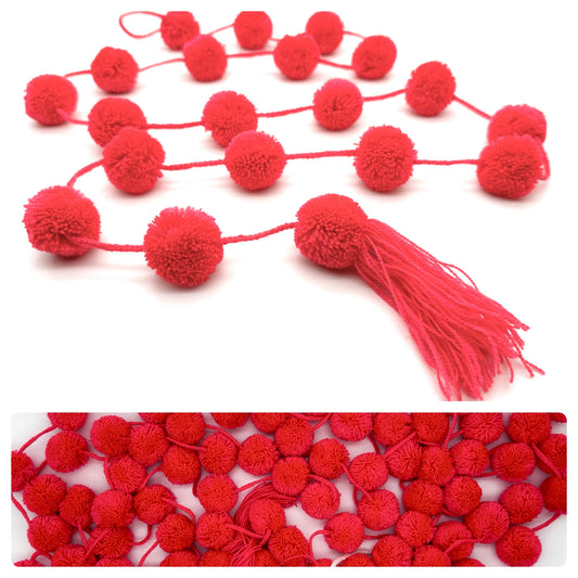 Handmade Mexican Dark Pink Pom Pom Garland – 1.5m Vibrant Fiesta Decoration (20 Pom Poms)