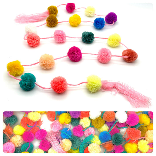 Handmade Mexican Pastel Pom Pom Garland – 1.5m Soft Colour Fiesta Decoration (20 Pom Poms)