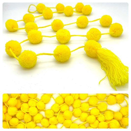 Handmade Mexican Yellow Pom Pom Garland – 1.5m Bright Fiesta Decoration (20 Pom Poms)
