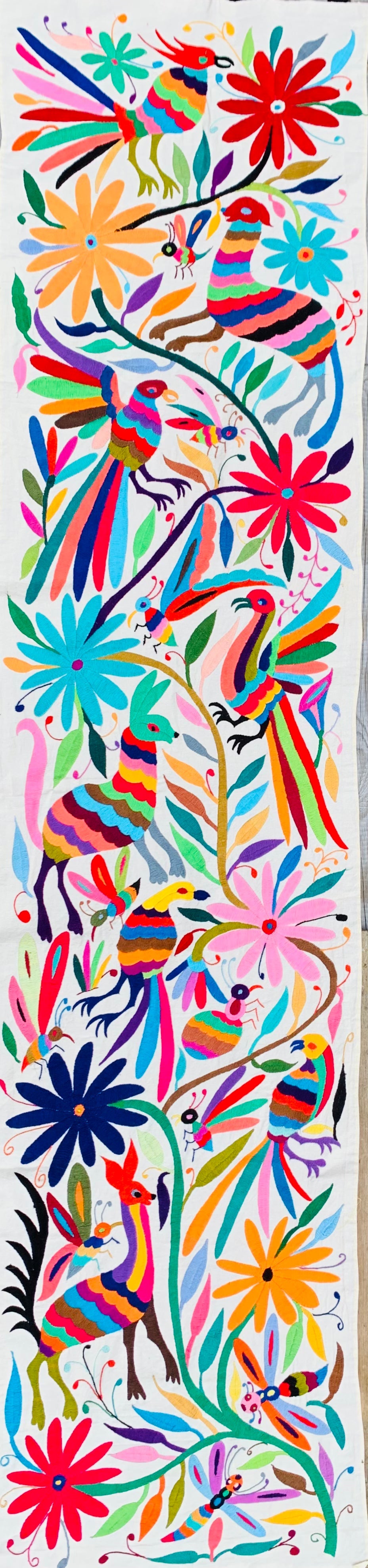 Mexican Otomi Embroidered Table Runner – Handmade Tenango Textile (195 x 45 cm)