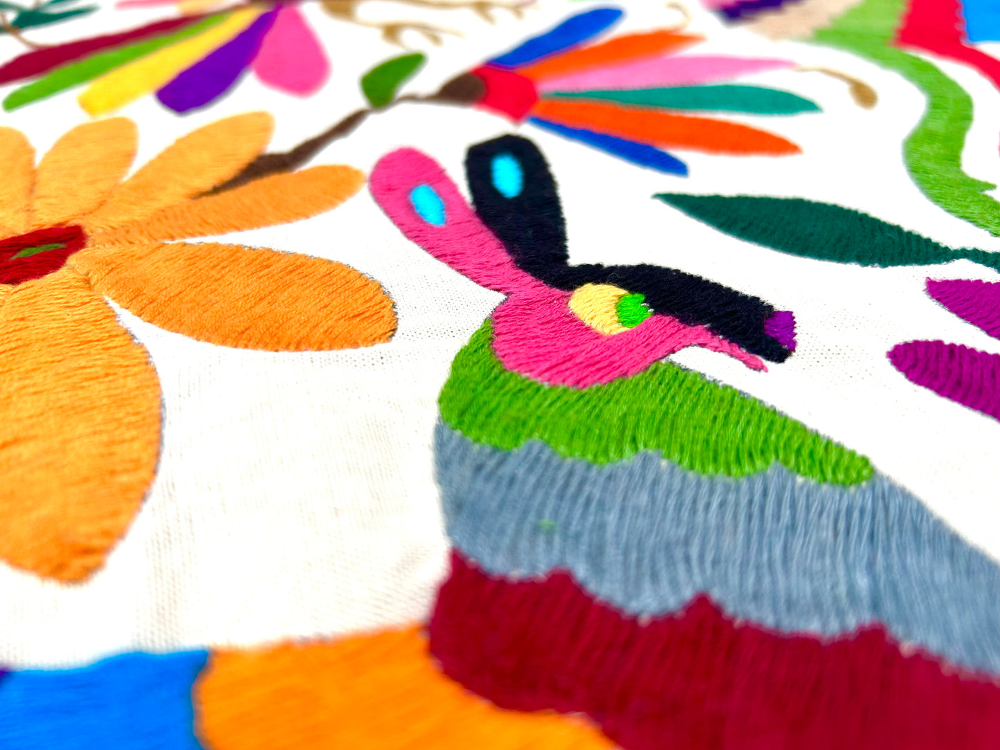 Mexican Otomi Embroidered Table Runner – Handmade Tenango Textile (195 x 45 cm)